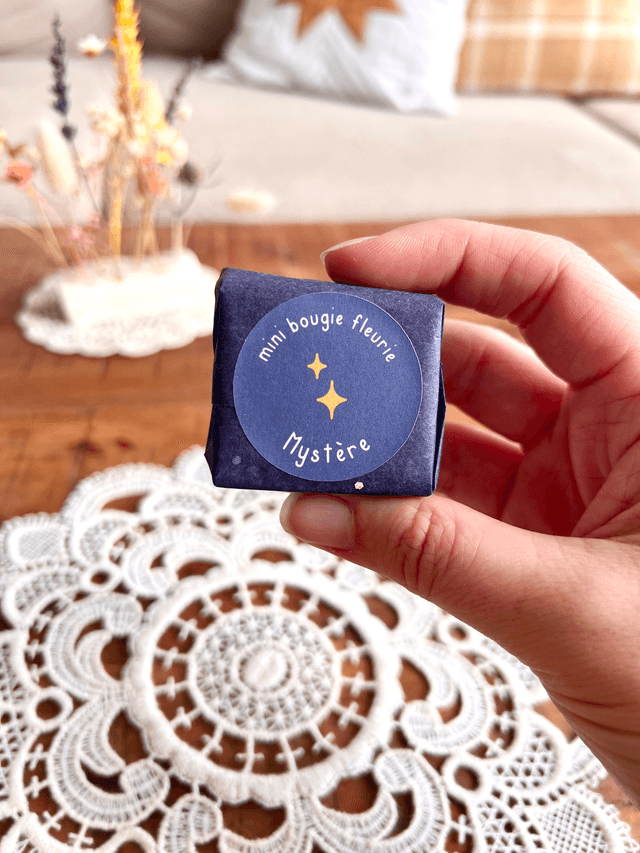 Mini bougie fleurie - parfum MYSTÈRE (à l'unité)