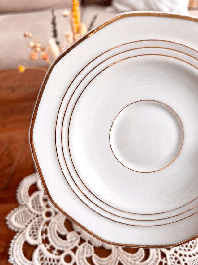 ✨ Sous tasse - en porcelaine "triple liseré or"