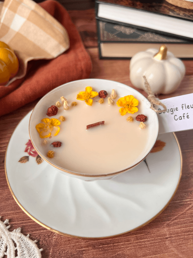 🍁 Bougie Café - tasse à thé "roses d'automne" avec sous-tasse