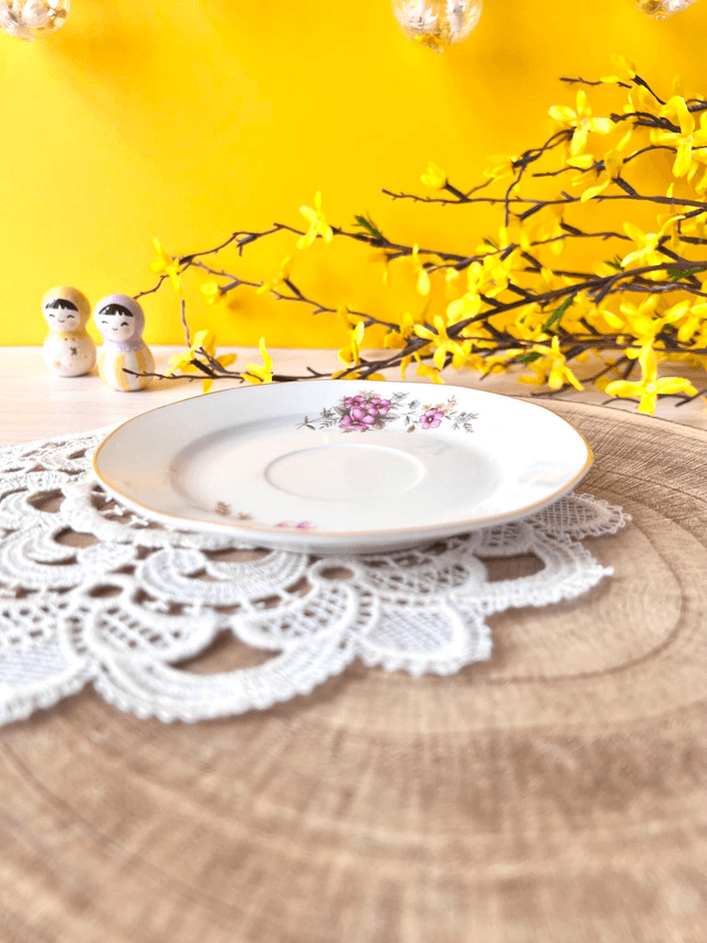 🌼 Sous tasse - en porcelaine "trio de fleurs"