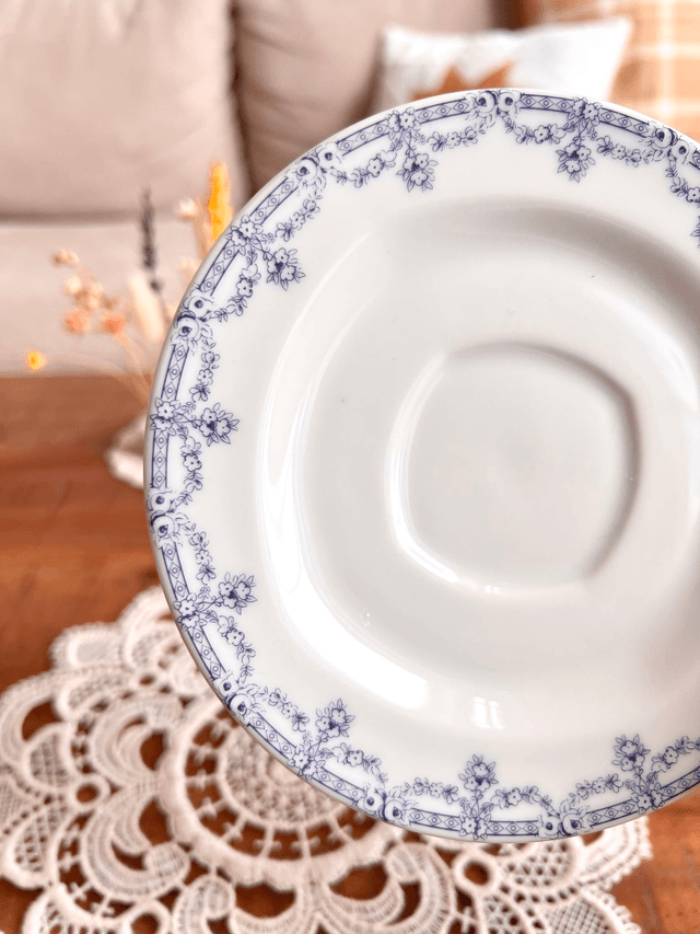 ✨ Sous tasse - en porcelaine "frise bleue empire"