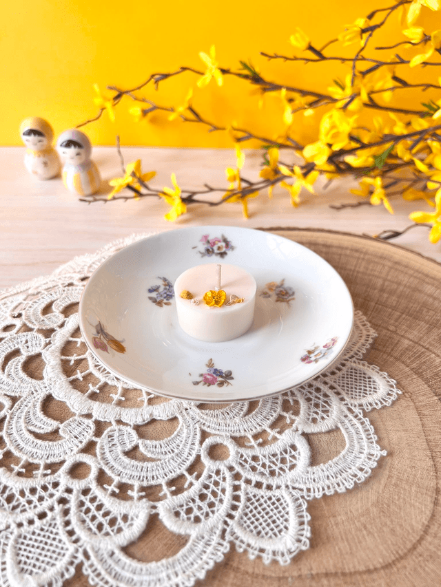 🌼 Sous tasse - en porcelaine "petits bouquets"