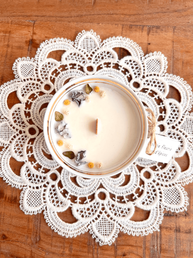 Bougie Pain d'épices - tasse à thé "double liseré or"