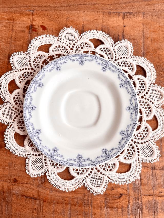 ✨ Sous tasse - en porcelaine "frise bleue empire"
