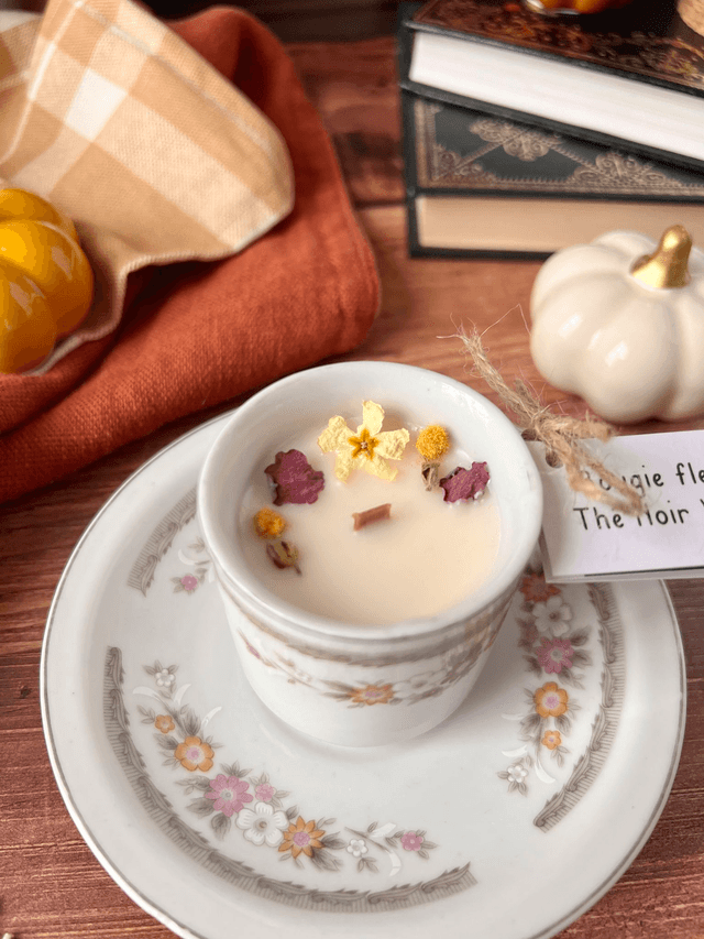 🍁 Bougie Thé noir vanille - tasse à café "fleurs d'automne" avec sous-tasse