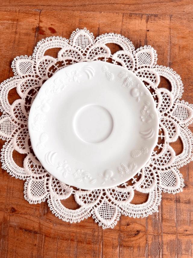 ✨ Sous tasse - en porcelaine "motifs fruits en relief"