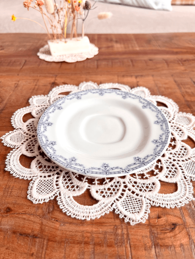✨ Sous tasse - en porcelaine "frise bleue empire"