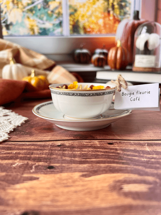 🍁 Bougie Café - tasse à café "frise arabesques noires" avec sous-tasse