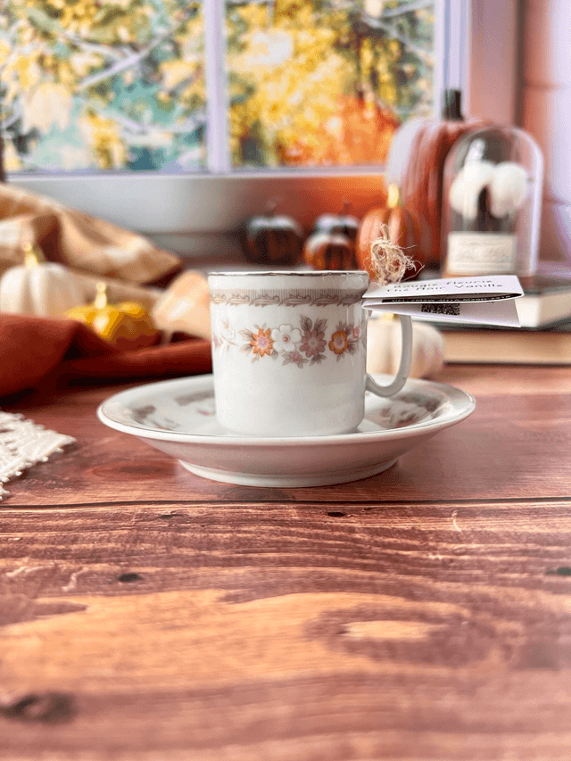 🍁 Bougie Thé noir vanille - tasse à café "fleurs d'automne" avec sous-tasse