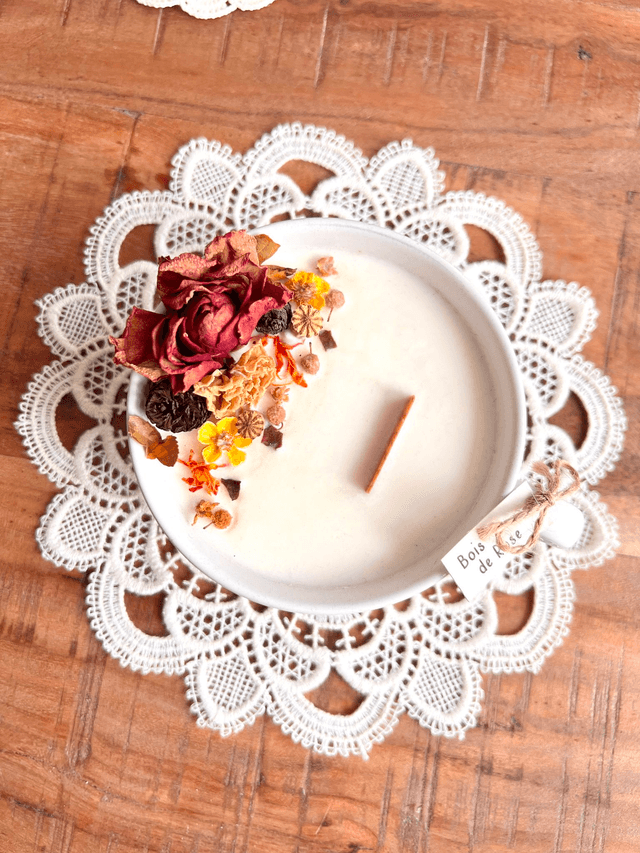✨ Bougie Bois de rose - grande tasse à thé "blanche"