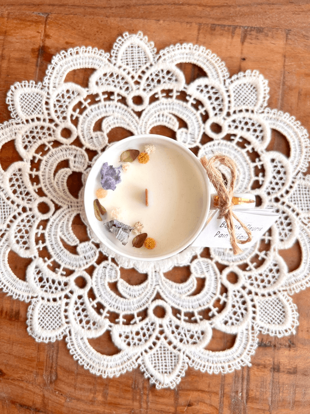 Bougie Pain d'épices - tasse à café "liseré or"