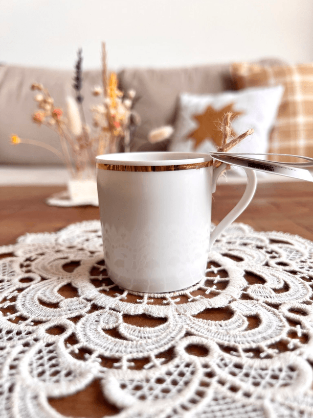 Bougie Pain d'épices - tasse à café "liseré or"