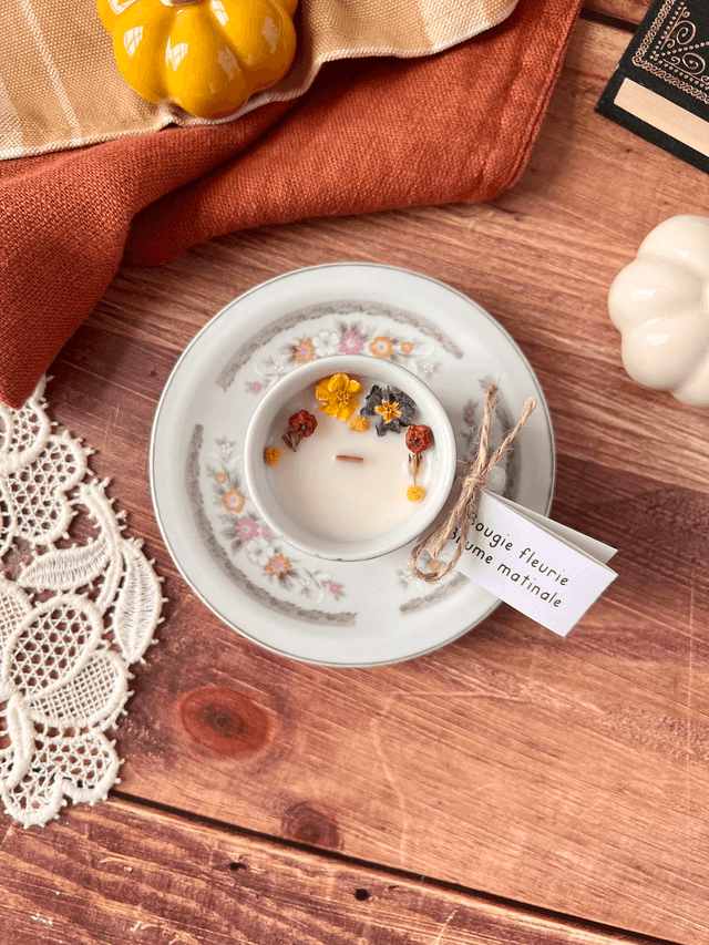 🍁 Bougie Brume matinale - tasse à café "fleurs d'automne" avec sous-tasse