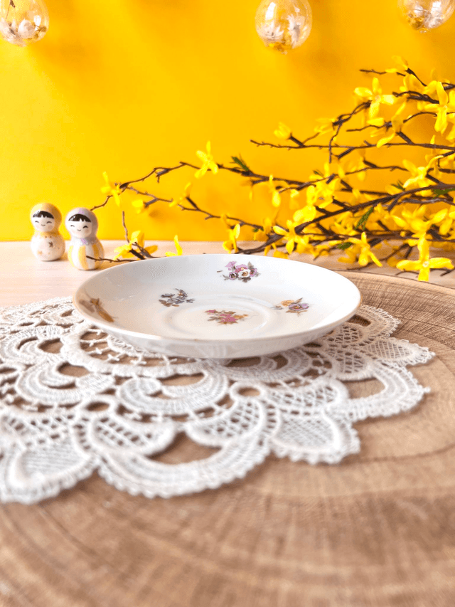 🌼 Sous tasse - en porcelaine "petits bouquets"