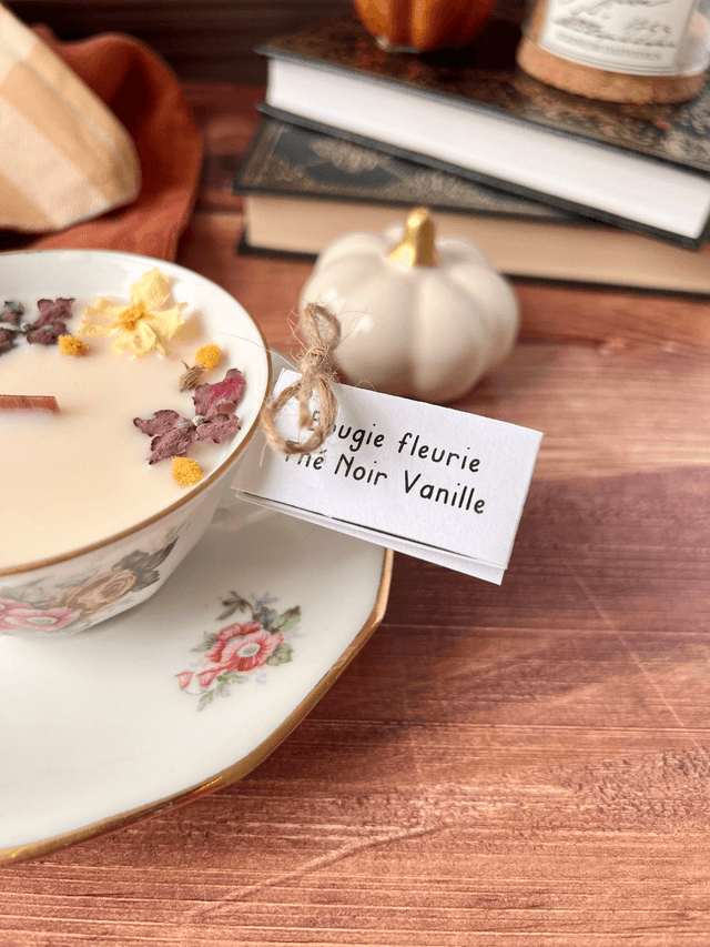 🍁 Bougie Thé noir vanille - tasse à thé "bouquet d'automne" avec sous-tasse