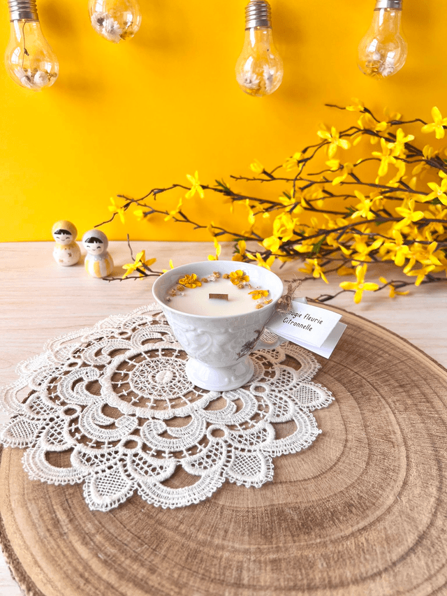 🌼 Bougie Citronnelle - tasse à thé "sur pied"