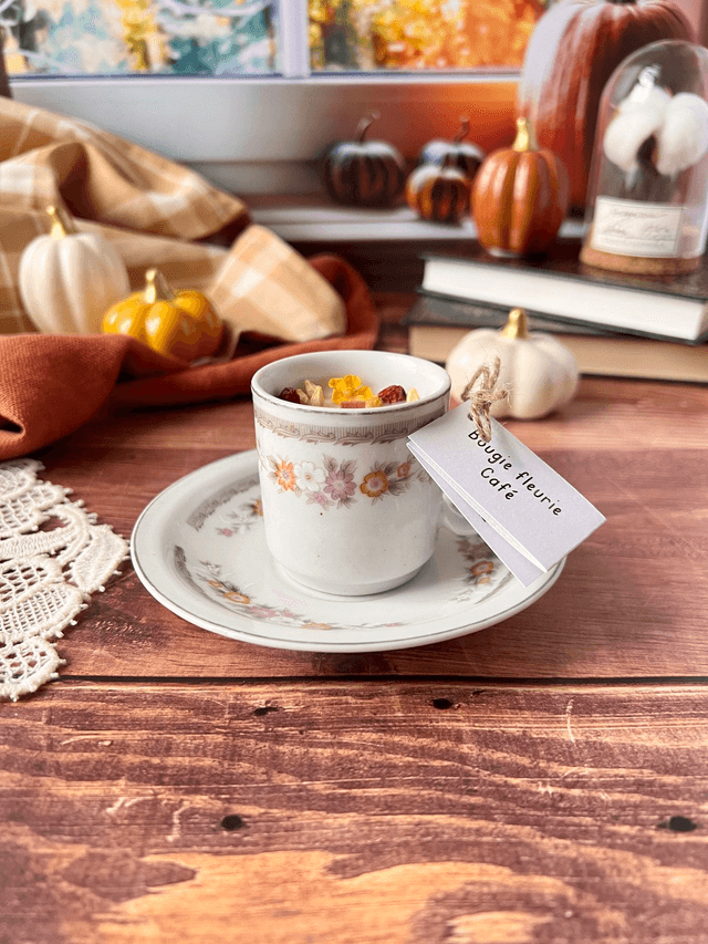 🍁 Bougie Café - tasse à café &quot;fleurs d&#039;automne&quot; avec sous-tasse