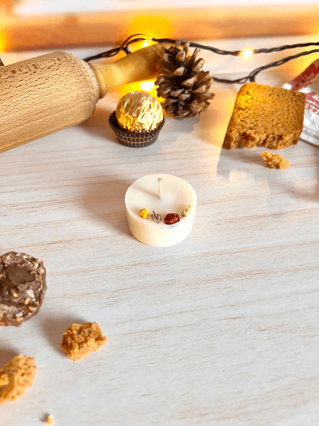Mini bougie fleurie - parfum Feu de bois